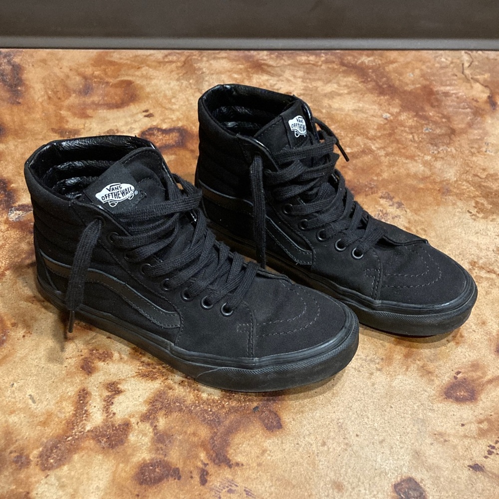 Vans Unisex Black High-Top Sneakers